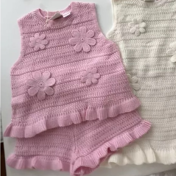 Zara Girls Pink Ruffled Matching Set with Floral Details size 6 years - Picture 2 of 12